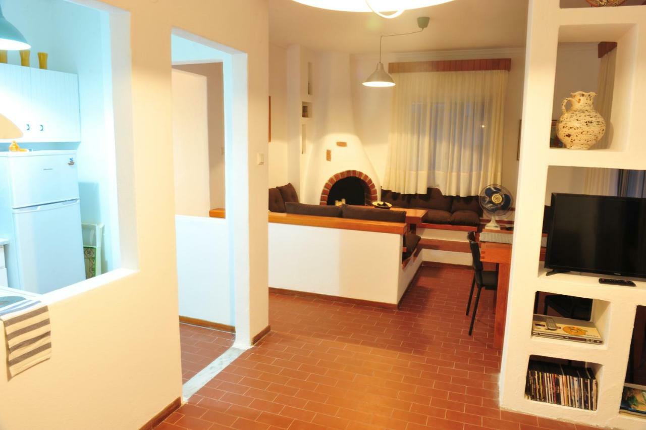 Apartment 99 Néa Péramos Esterno foto